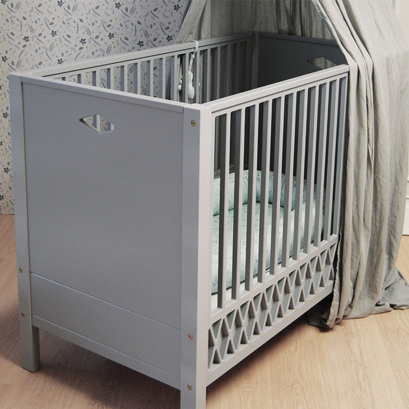 3-IN-1 Convertible Crib Toddle Bed Daybed