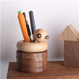 Wooden Animal Duck Pen Holder